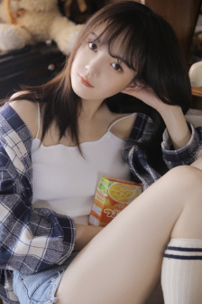 老师你裙子能再穿短一点吗